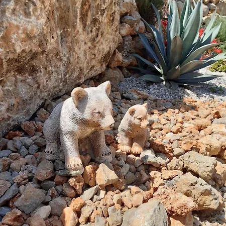 Casa Lennisa Campell