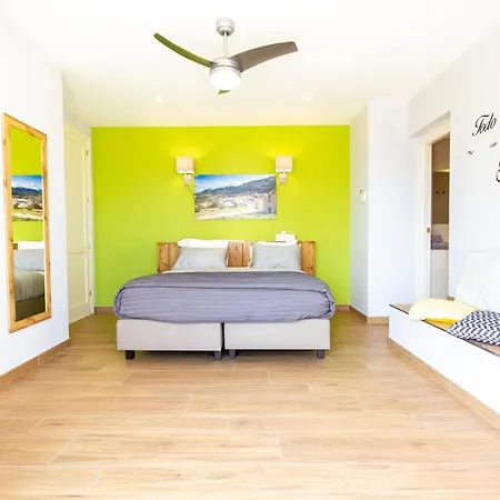 Casa Lennisa Bed & Breakfast