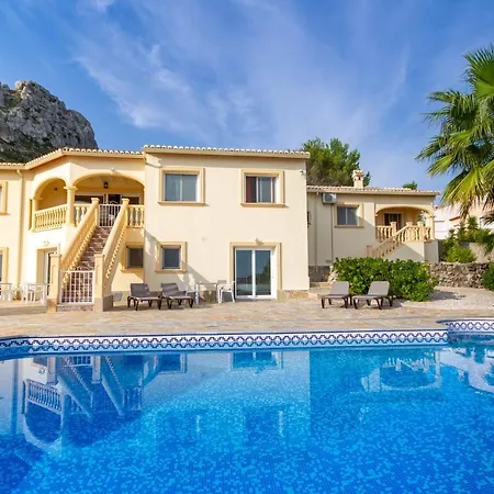 Casa Lennisa 4*