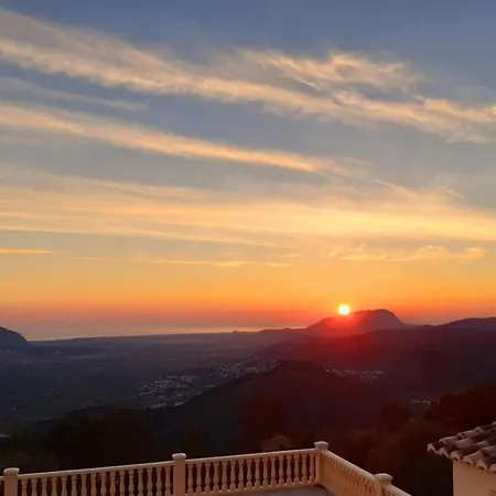 Casa Lennisa Bed & Breakfast Campell